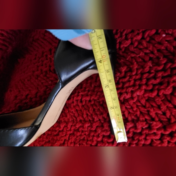 I.N.C. Kenjay d'Orsay Heels - Picture 3 of 8